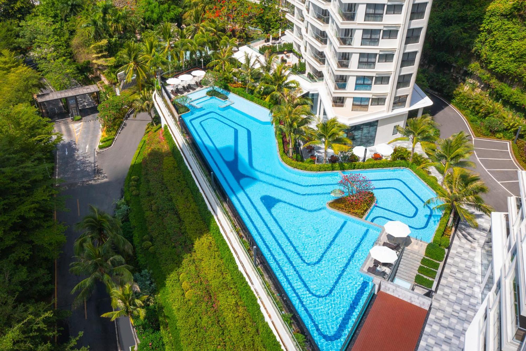 Апартаменты Ascott Dadonghai Bay *