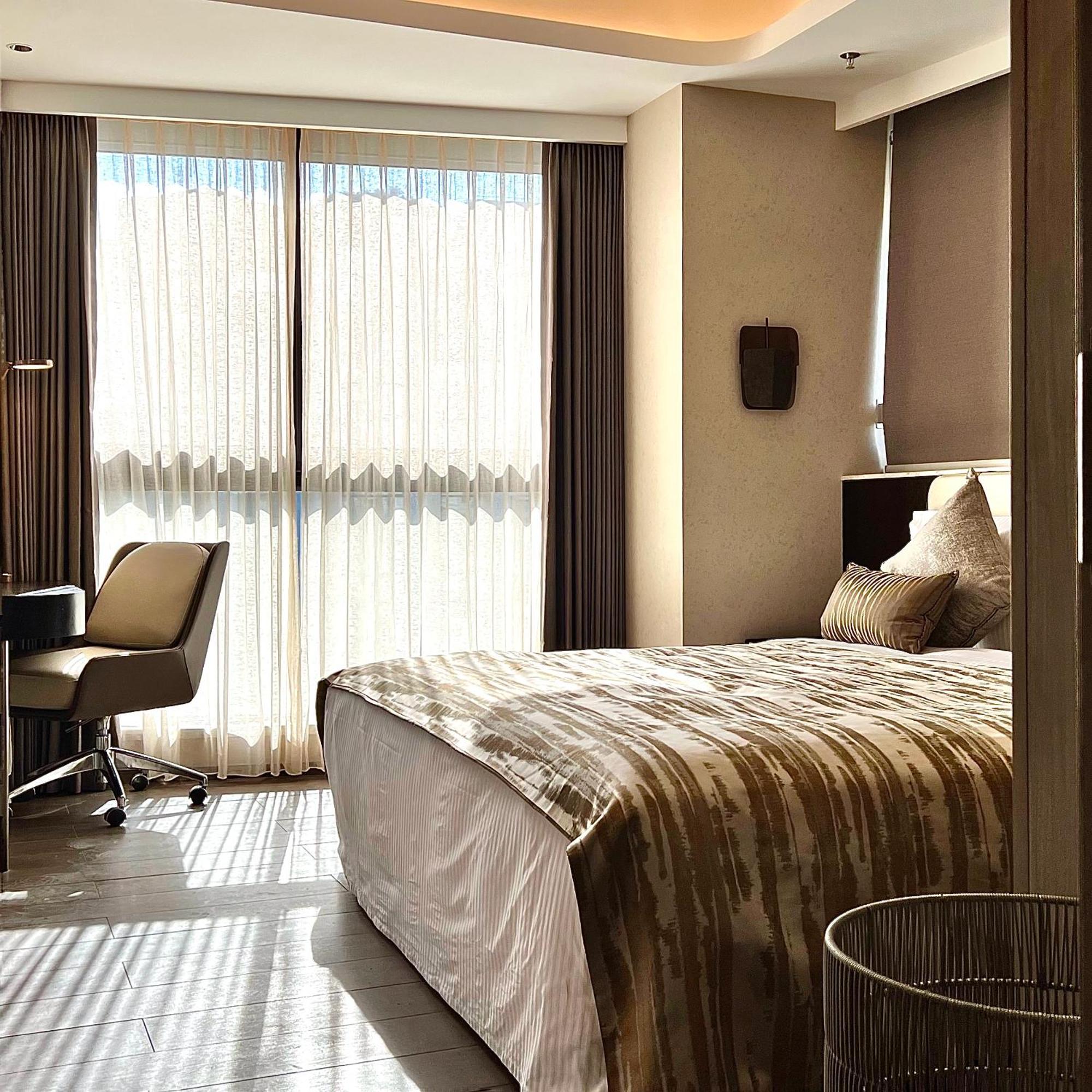 Ascott Dadonghai Bay Апартаменты *