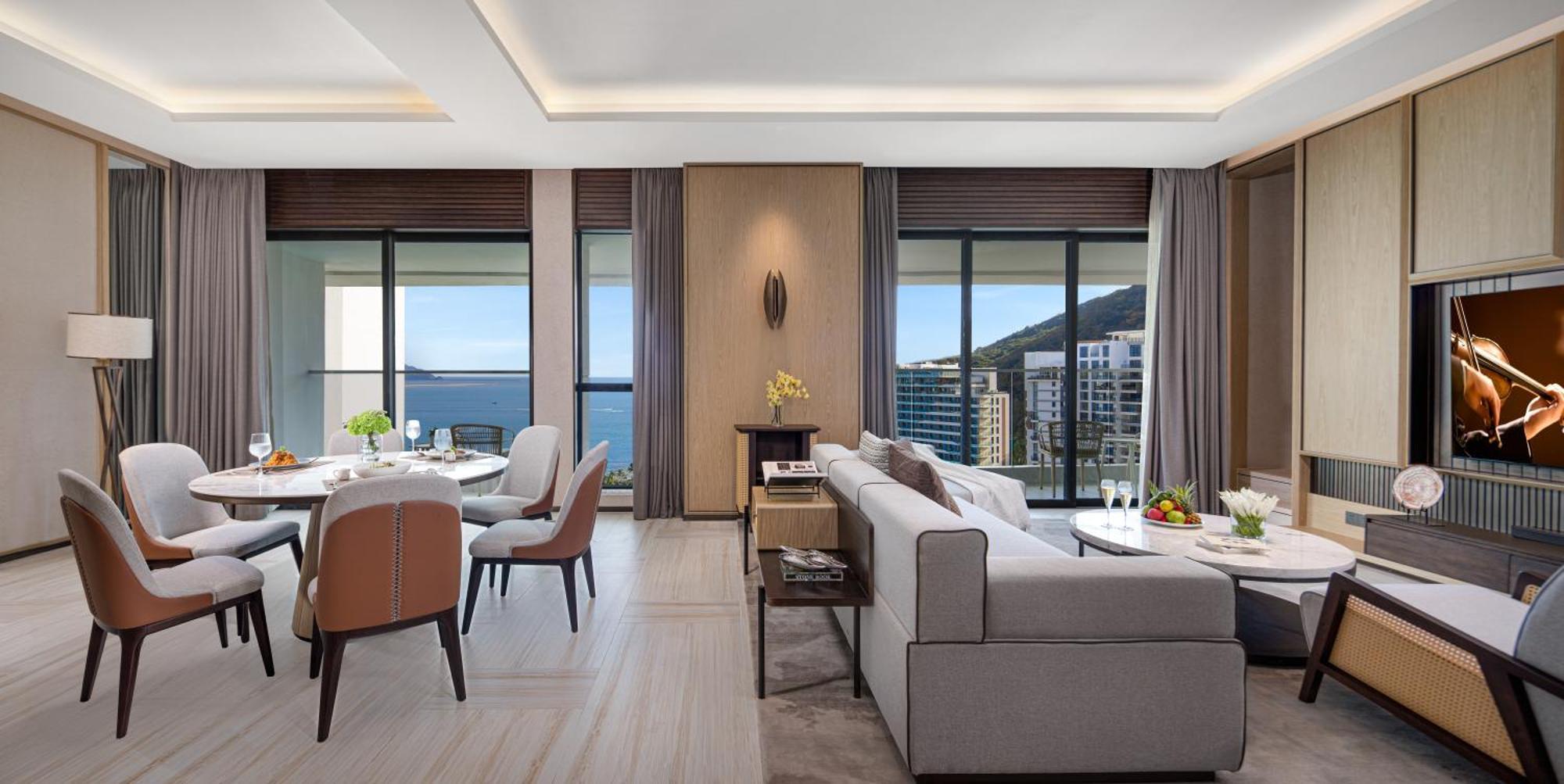 Апартаменты Ascott Dadonghai Bay *