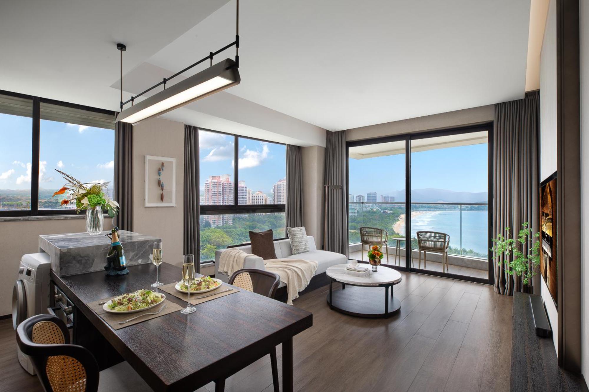 Апартаменты Ascott Dadonghai Bay *
